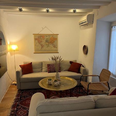 마르베야 Town House With Roof Terrace - Old Town 아파트 외부 사진