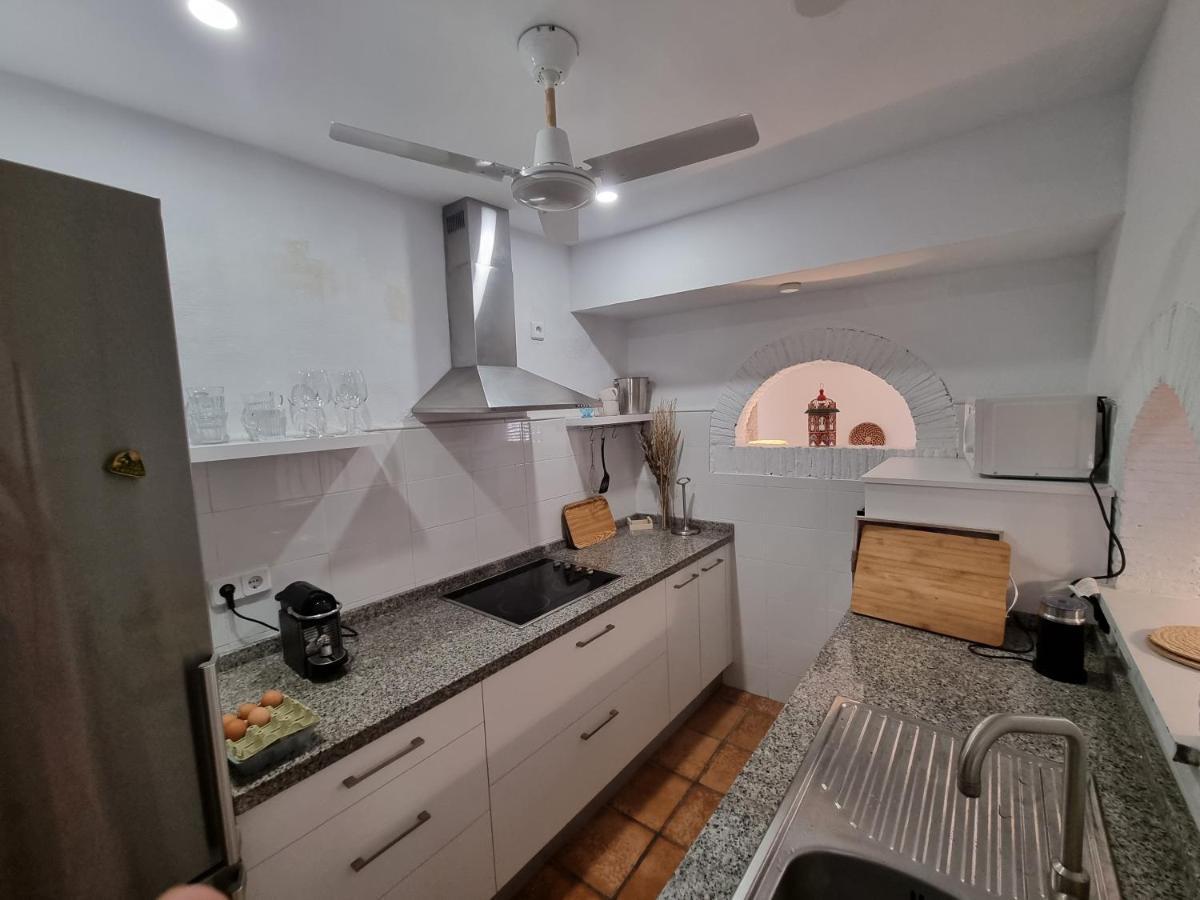 마르베야 Town House With Roof Terrace - Old Town 아파트 외부 사진